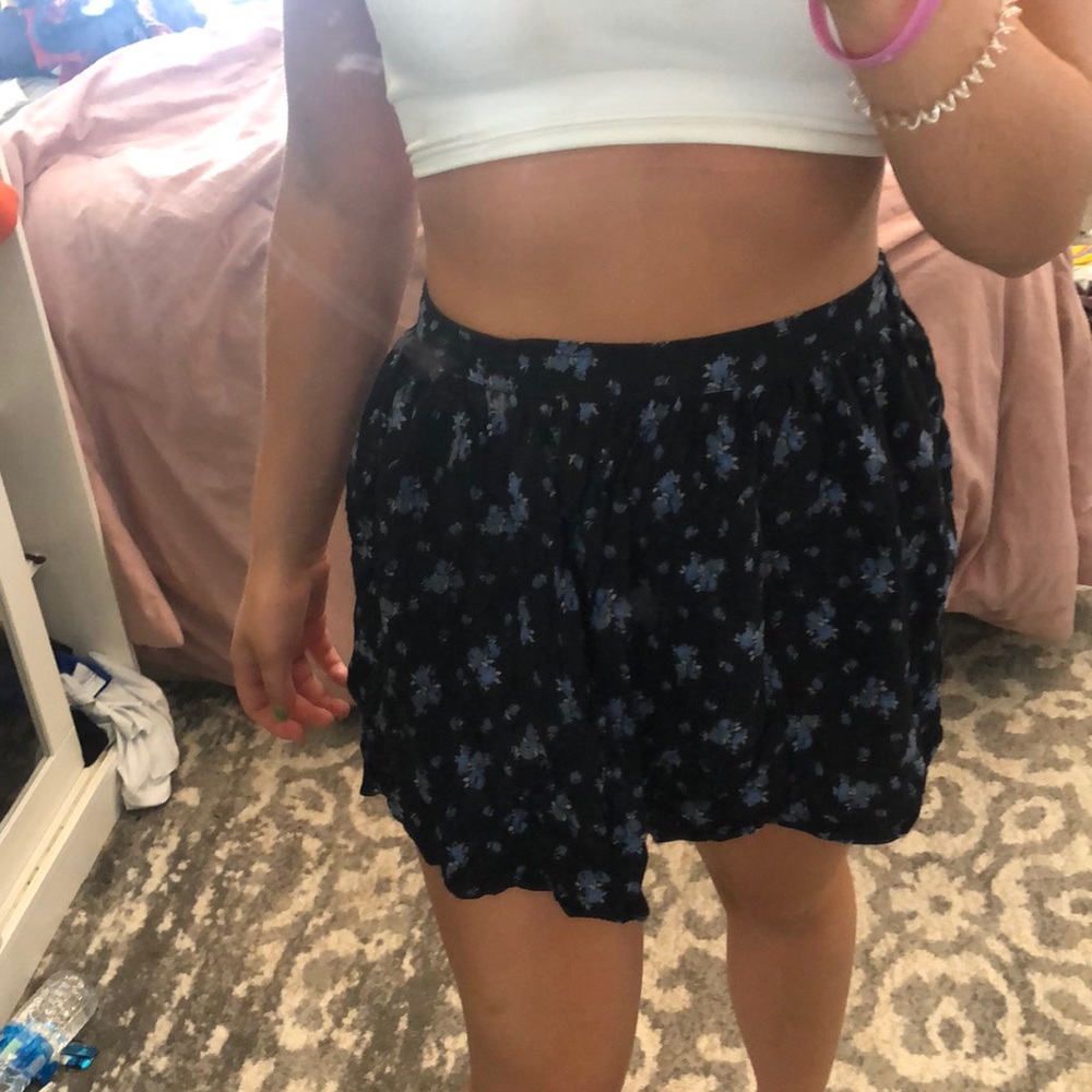 American Eagle outfitters Flowey floral skirt